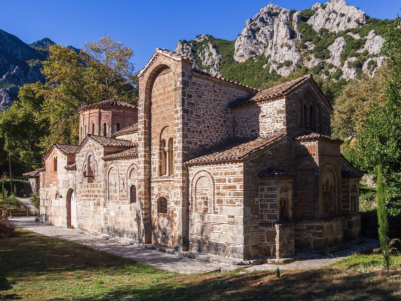 Ο ναός της Πόρτα Παναγιάς.