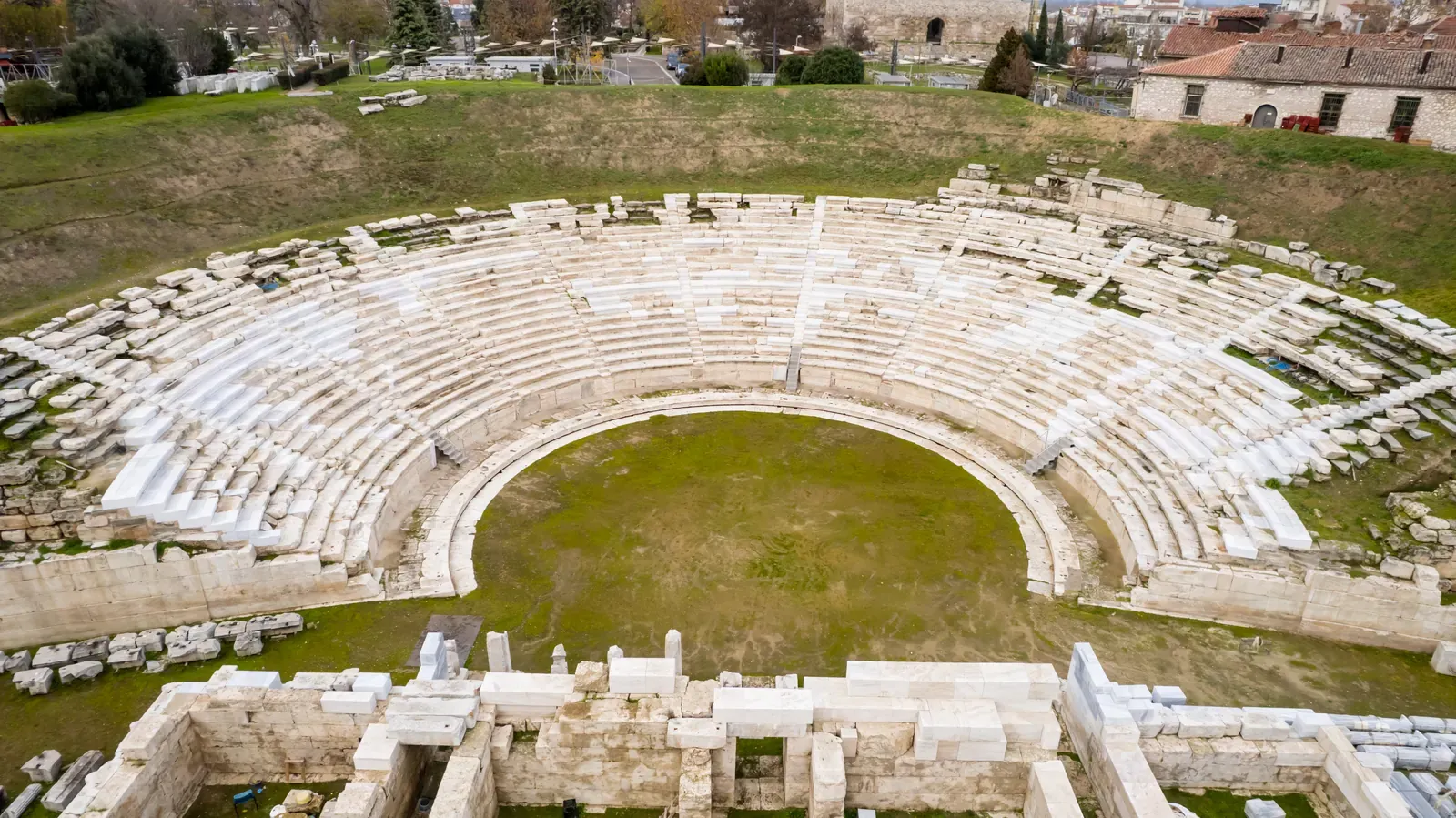 Το Α΄ Αρχαίο Θέατρο από ψηλά.